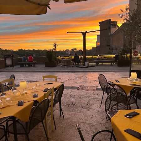 Affittacamere Licenza N.1 Presso La Magica Torre Pitigliano Bagian luar foto