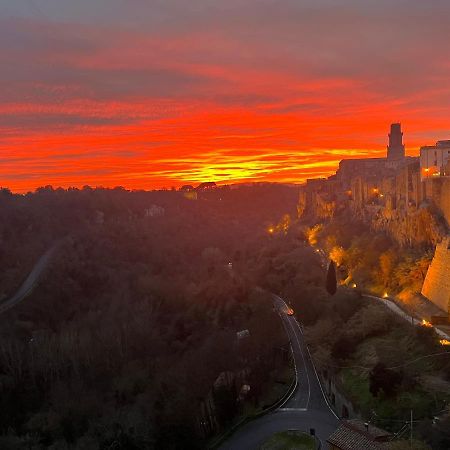 Affittacamere Licenza N.1 Presso La Magica Torre Pitigliano Bagian luar foto