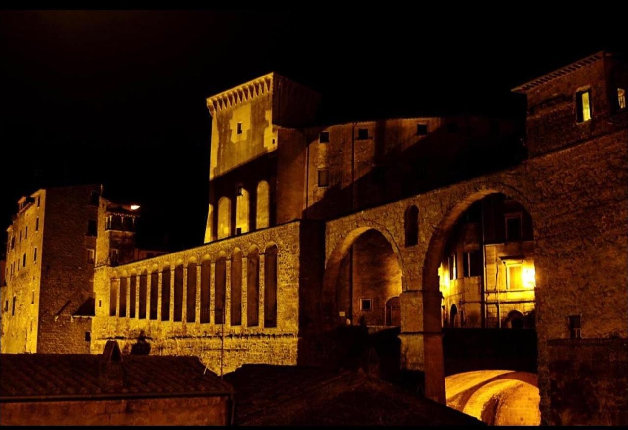 Affittacamere Licenza N.1 Presso La Magica Torre Pitigliano Bagian luar foto