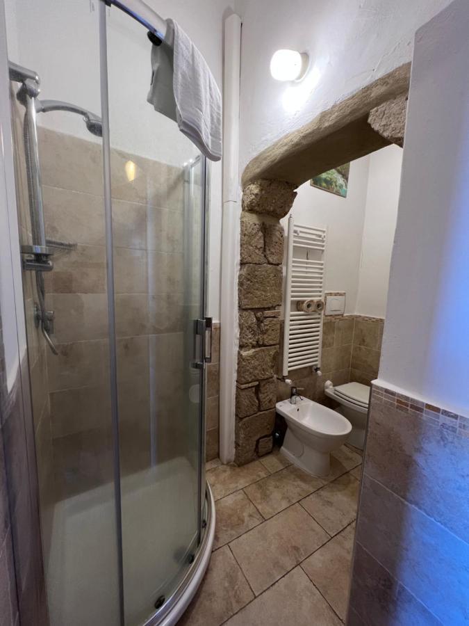 Affittacamere Licenza N.1 Presso La Magica Torre Pitigliano Bagian luar foto