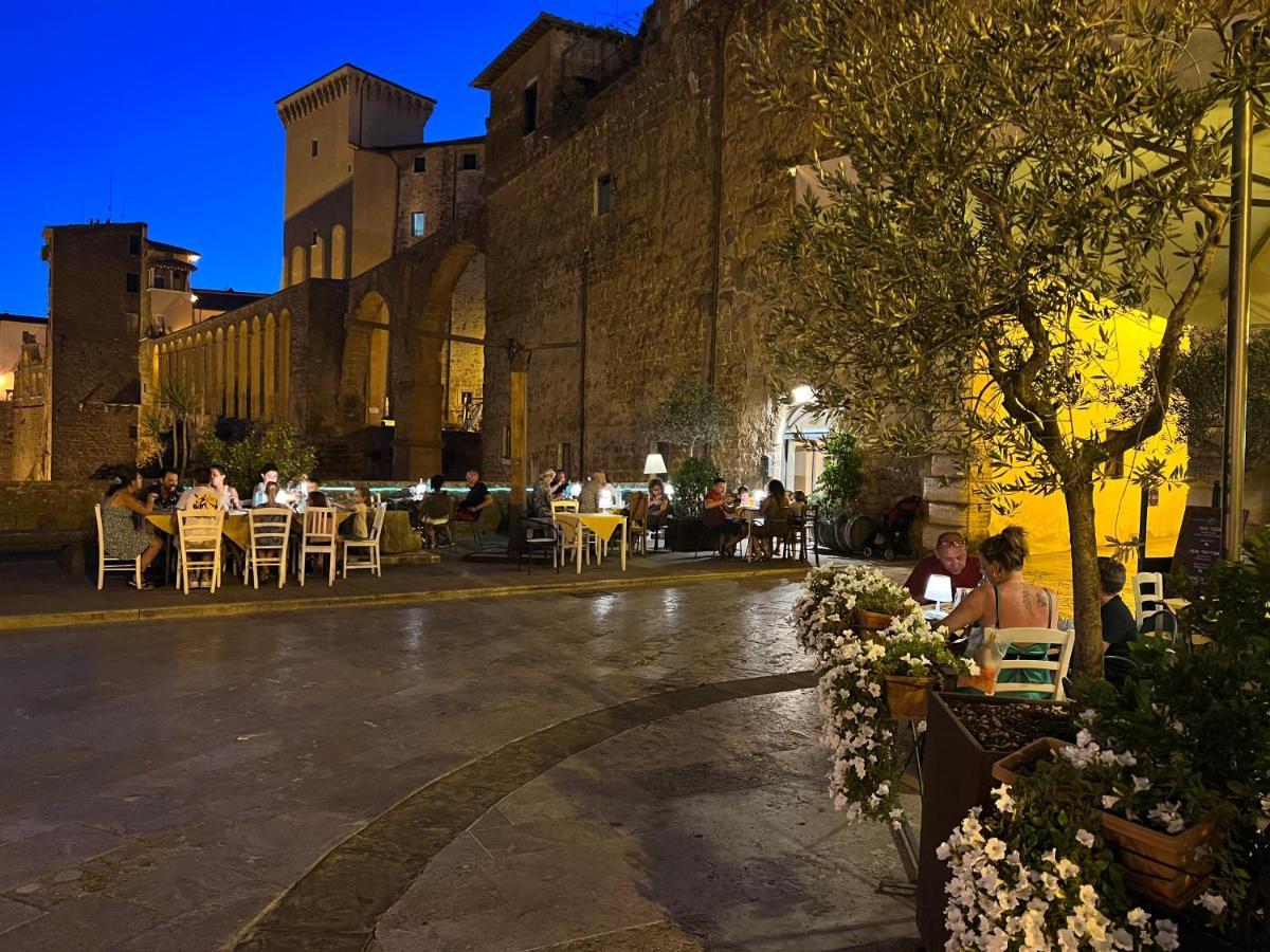 Affittacamere Licenza N.1 Presso La Magica Torre Pitigliano Bagian luar foto